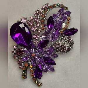 NEW Vintage-style Elegant Purple and Pink Crystal Brooch / Pin